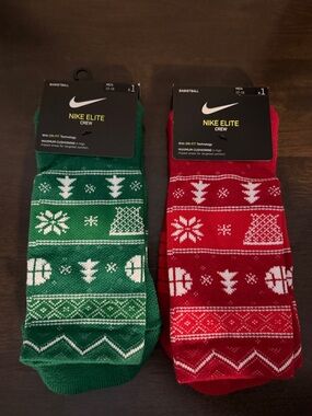Nike Elite Crew Holiday Pattern Socks - Green & Red